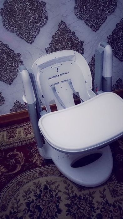 Стол для кормления ребенка