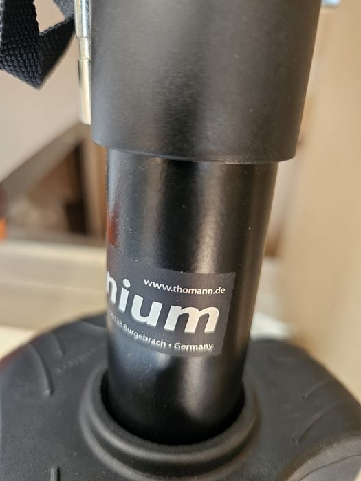 Комплект от 2 стойки за високоговорители Millenium BS-2211B MKII