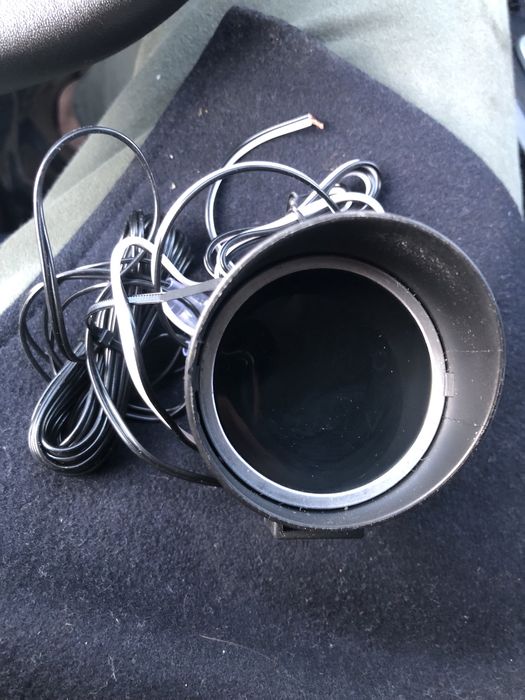 Датчик температуры двигателя и заряда аккумулятора