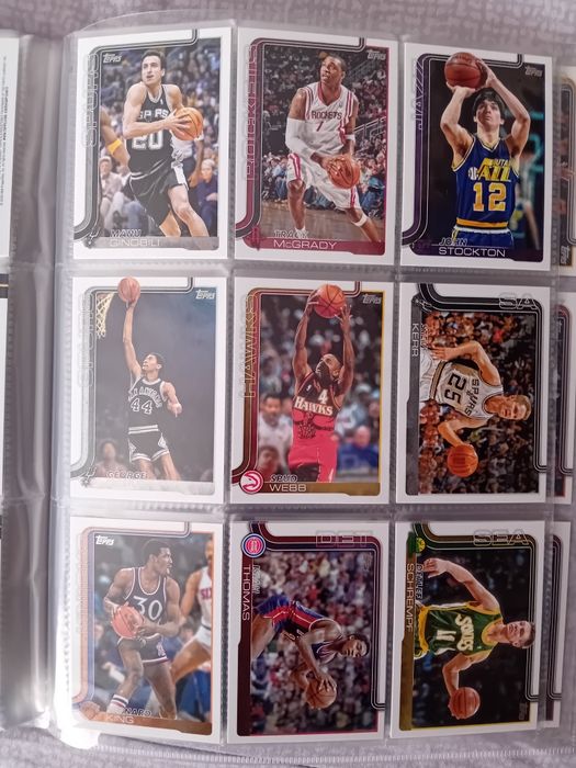 Vand cartonase set  base colectie Topps NBA 2025-2026