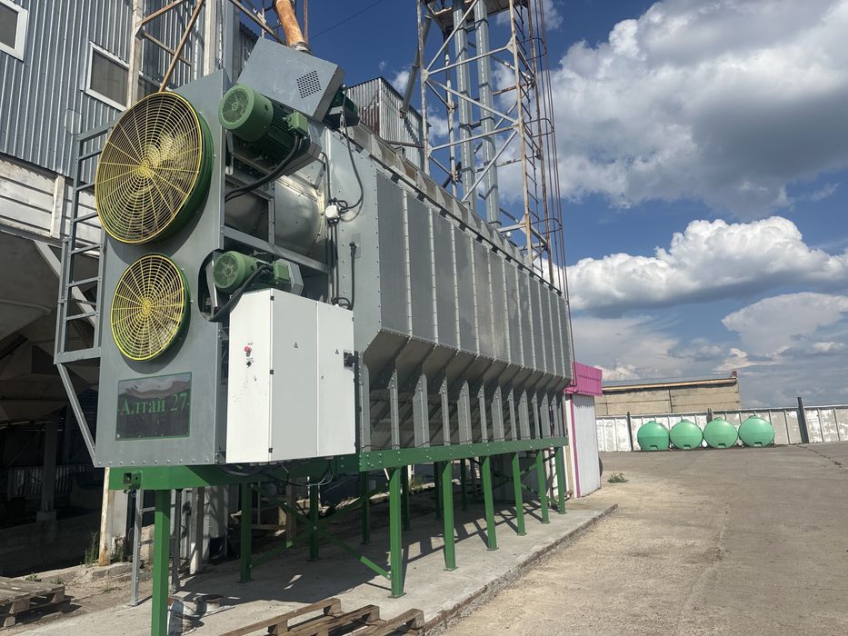 Продам зерно-сушилку Алтай-27