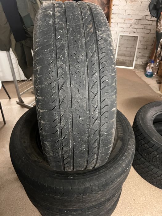 Продам резину 2 комплекта