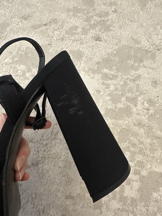 Туфли Stradivarius