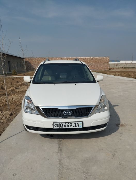 Avtomashina sotiladi