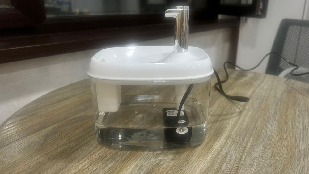 Фонтанчик для кота