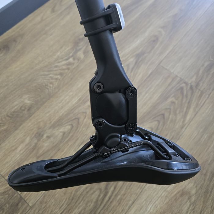 Амортисьорно колче за седалка CONTEC SP-060 Slim (Parallelogram) – 31.6 mm / 400 mm
