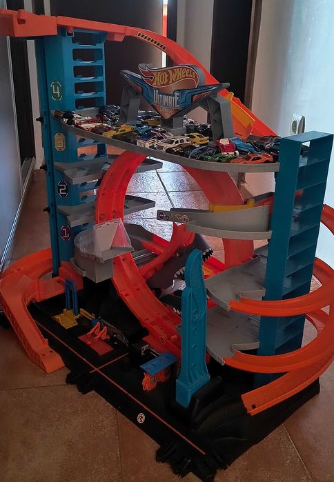 Писта Hot wheels