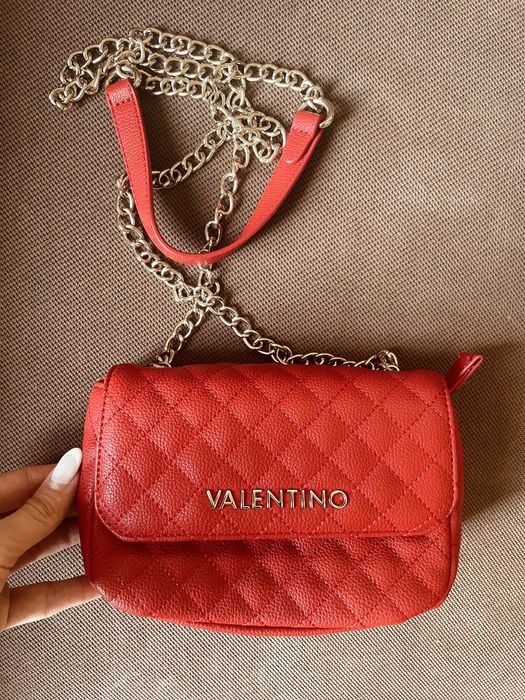 Нова чанта Valentino