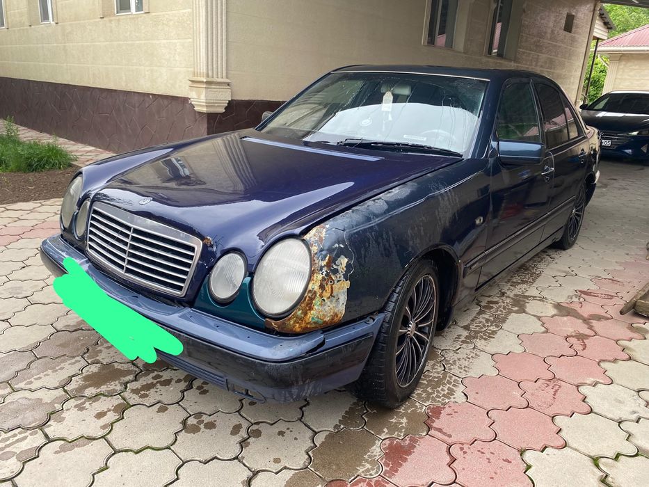 Мерседес Е 320 продаю
