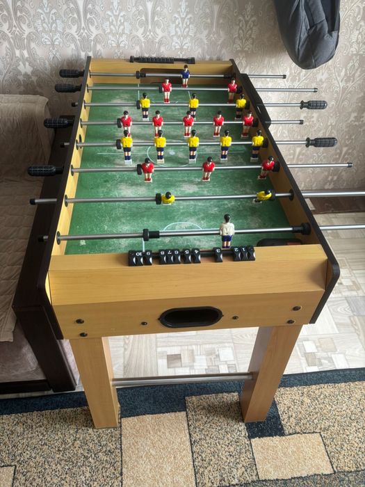 Продам футбольный стол