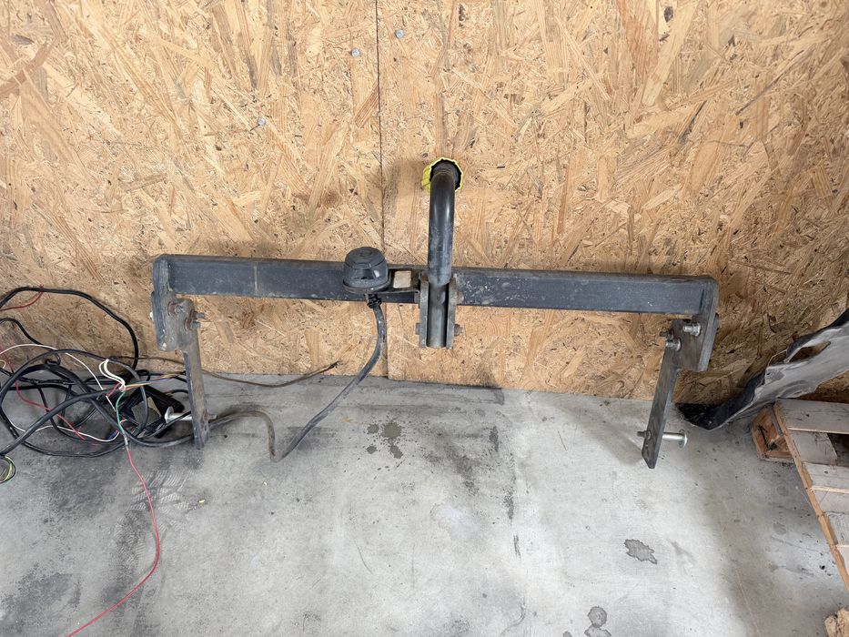 Теглич Дачия Дъстър