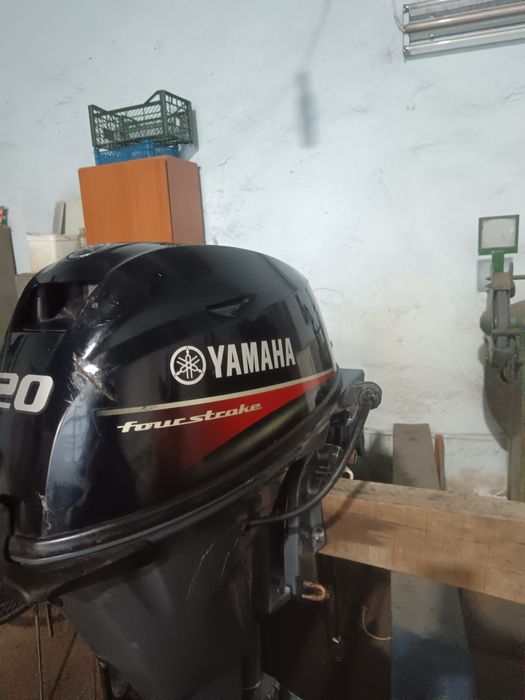 Motor barca Yamaha 20 cp 4 timpi