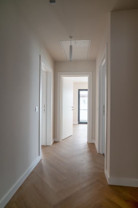 Casa moderna premium Ford, eficienta energetic, complet finisata