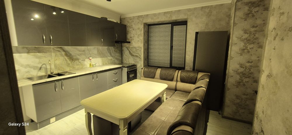 Hovli Proyekt dom podezdli faqat 2 etaj arendaga beriladi. 600$dan har