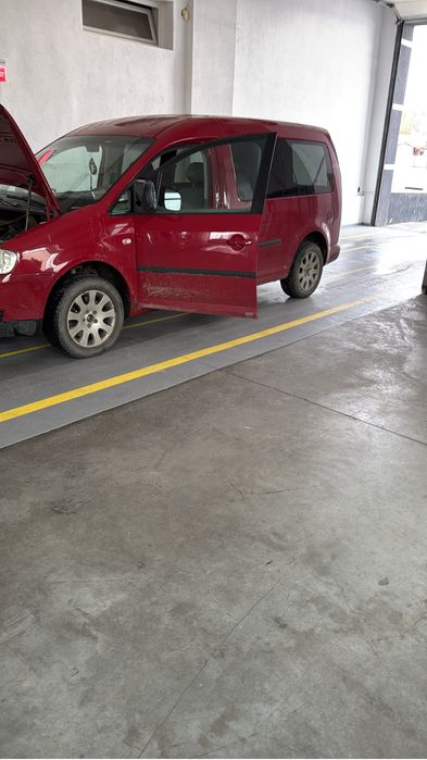 VOLKSWAGEN Caddy 2011 — imagine 3