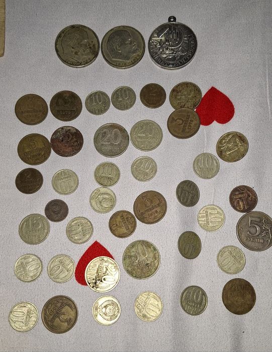 Продаю разные монеты и бумажные СССР