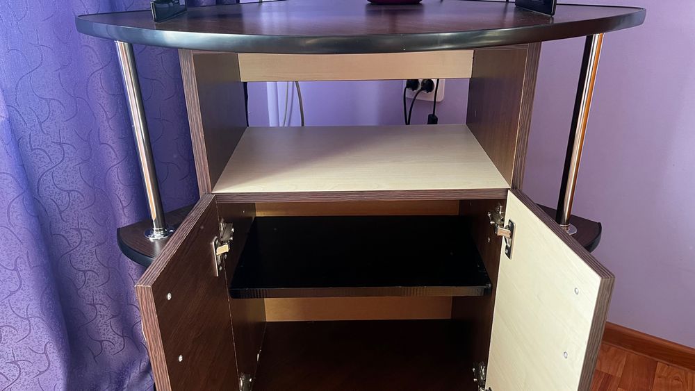 Vând comodă pentru dormitor