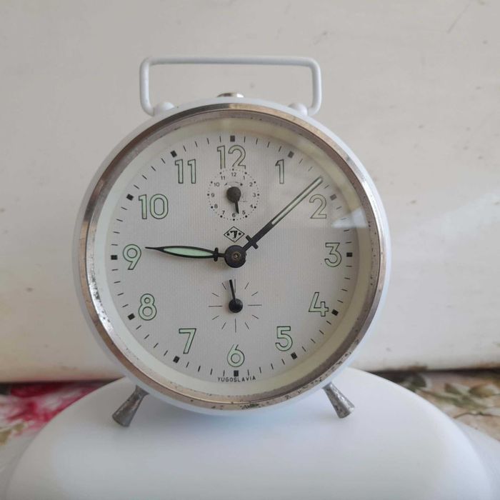 Ceas desteptator mecanic JNSA fabricat in fosta YUGOSLAVIA