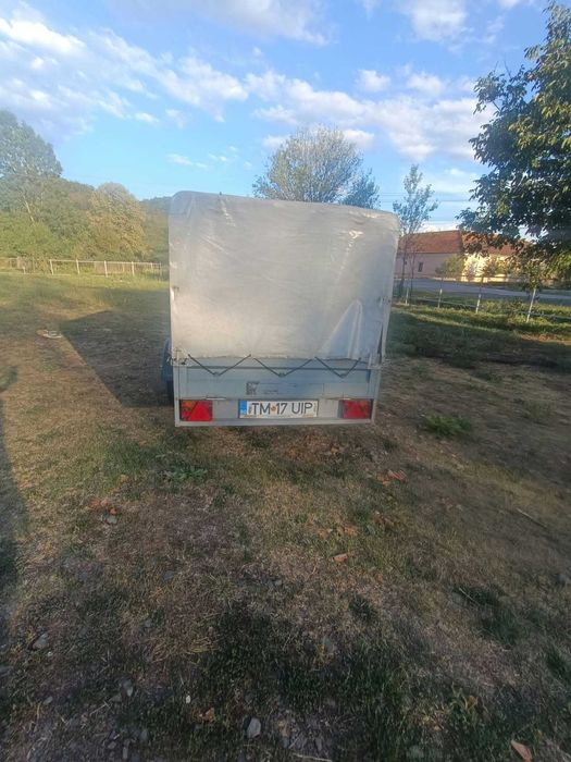 vand remorca detalii la telefon