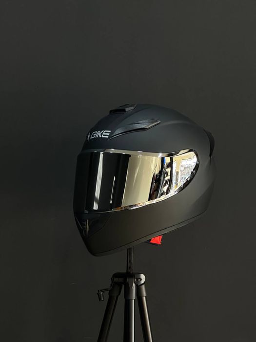 Мотошлем Qike Black Matt