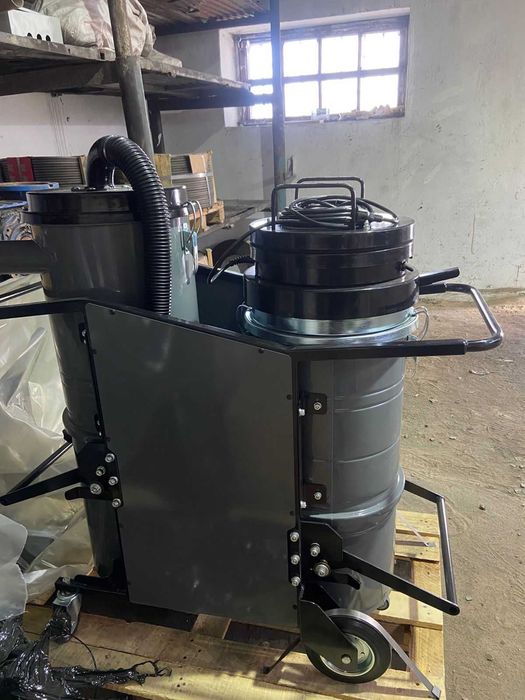 Промышленный пылесос Linolit 742