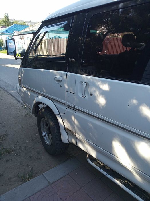 Митсубиси делика