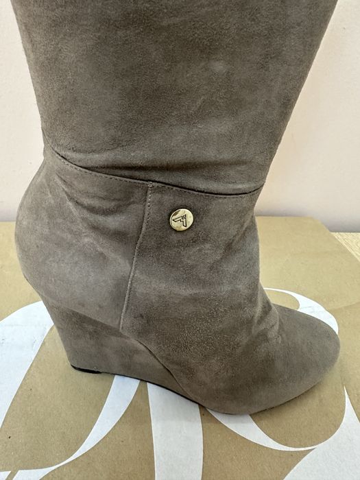 Продам красивые сапожки