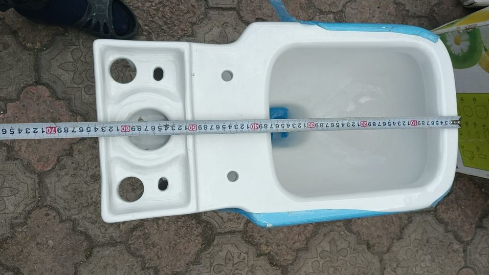Продам унитаз без бачка