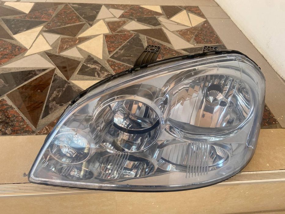 Lasetti fara oldi orqa