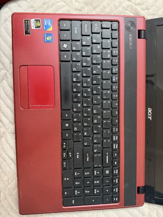 Ноутбук Acer i3 NVIDIA, работающий