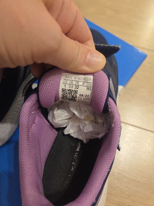 ADIDAS кроссовки для девочки