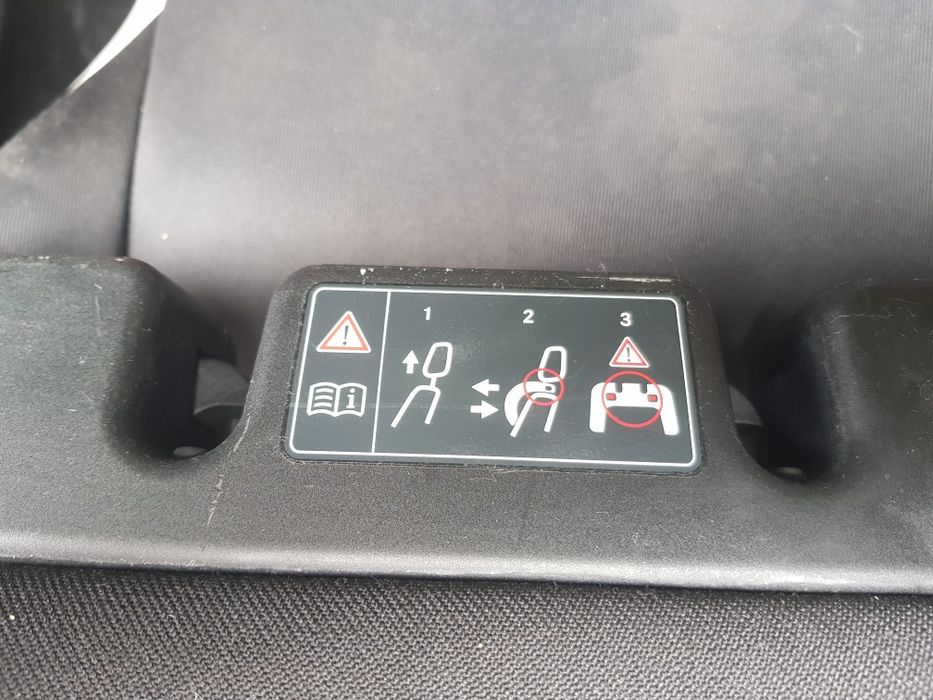 Vand tetiera auto pentru cap si gat