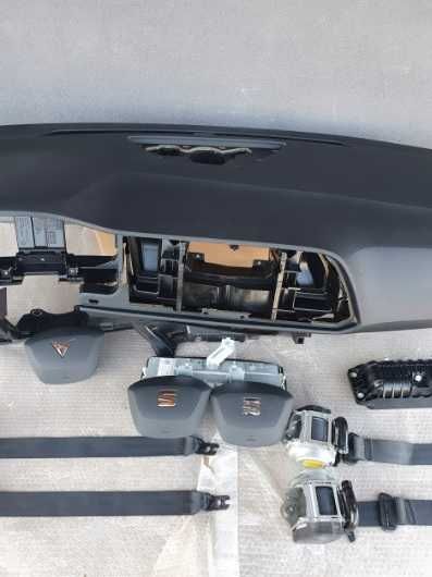 Seat Ateca - kit airbag / plansa de bord / set centuri de siguranta