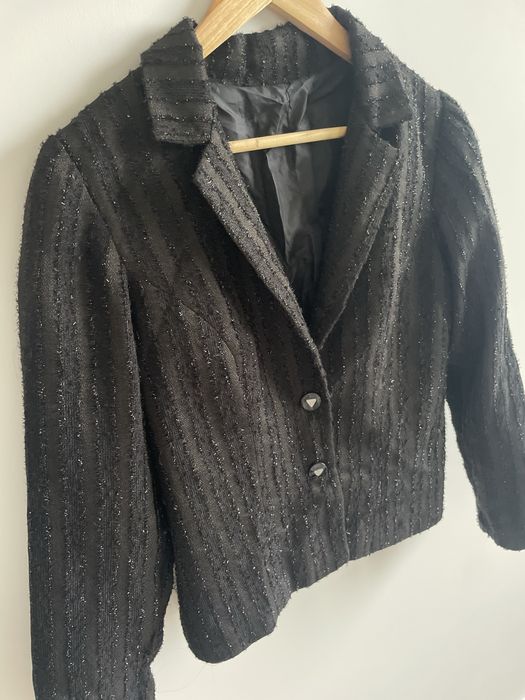 Пиджак сатылады размер 42