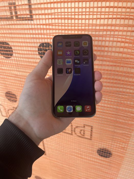 Продам телефон Айфон 11Pro