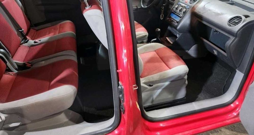 VW Caddy 1.4L Benzină