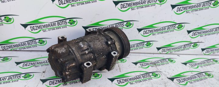 Compresor AC /LOGAN Dacia Logan prima generatie