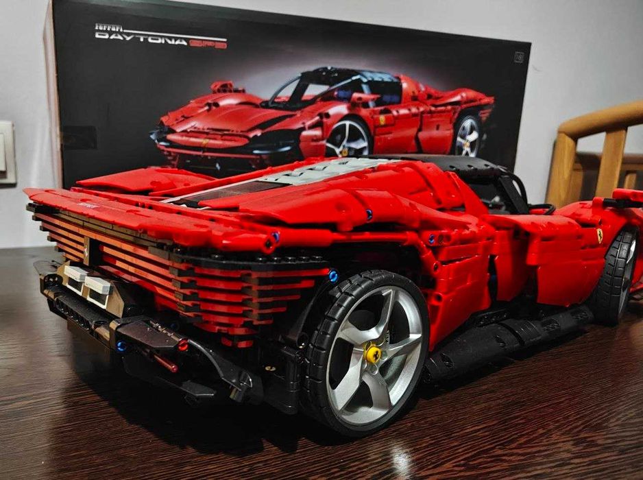 Конструктор Ferrari Daytona SP3 техник