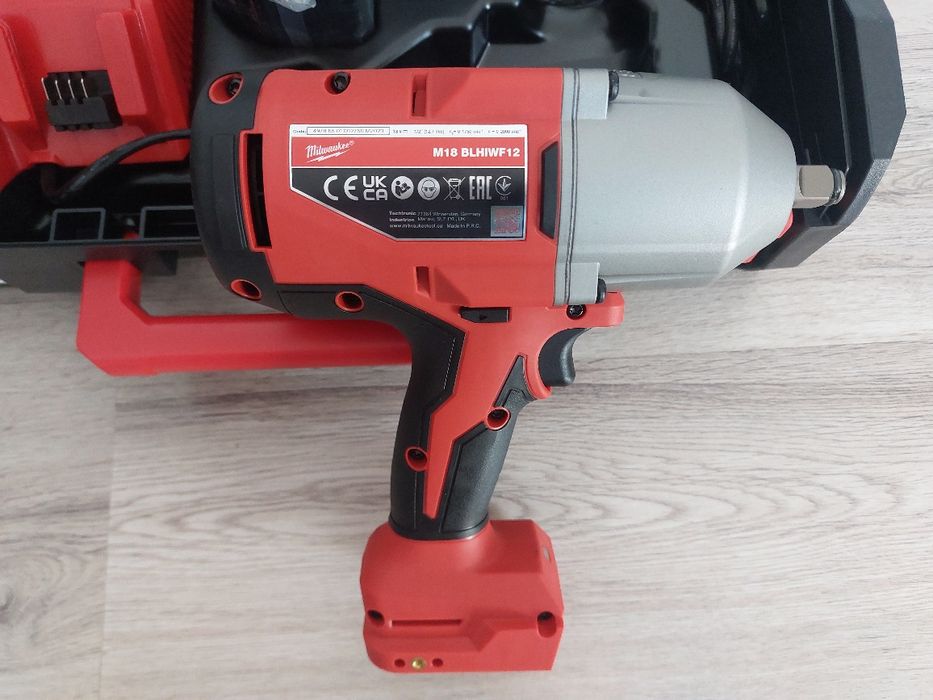 Pistol impact mare milwaukee M18 BLHIWF12, cupla 1/2, 1650 nm