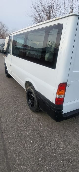 Ford transit 8+1