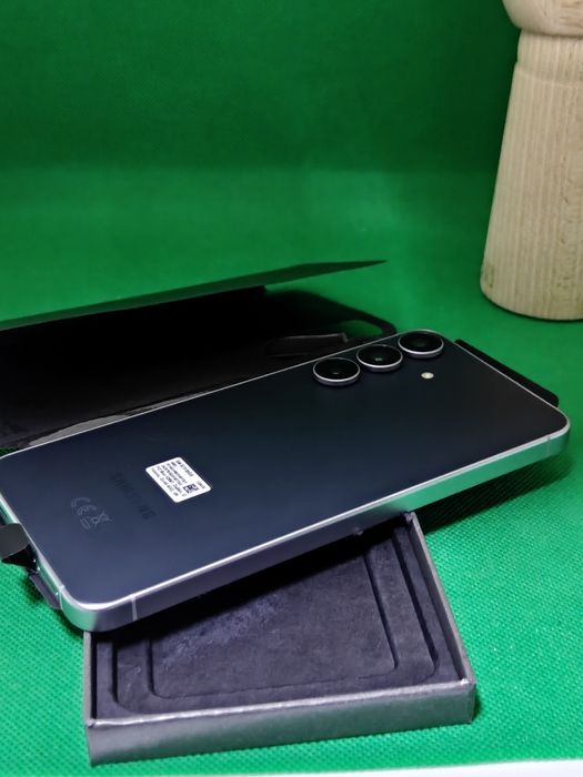 Samsung S25 FE Nou  * Garantie * Buy Back *