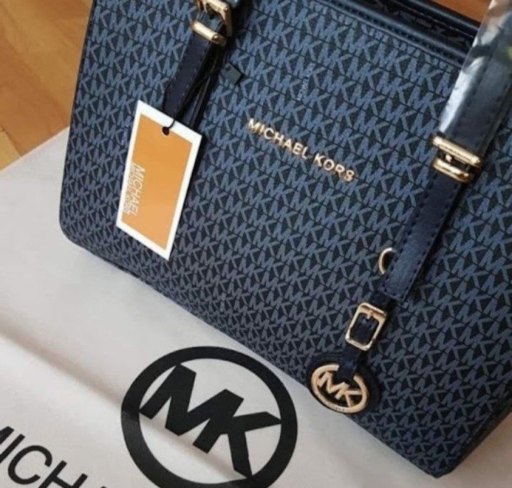 Geanta damă super model, două compartimente, saculet, etichetă