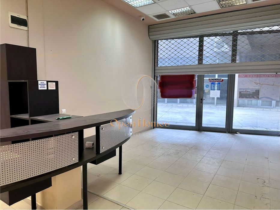 Продава се Магазин в Пловдив, Гагарин - 120 кв.м за 900 €/кв.м - Снимка #1
