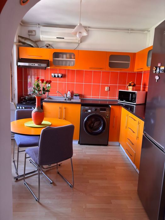 De închiriat apartament