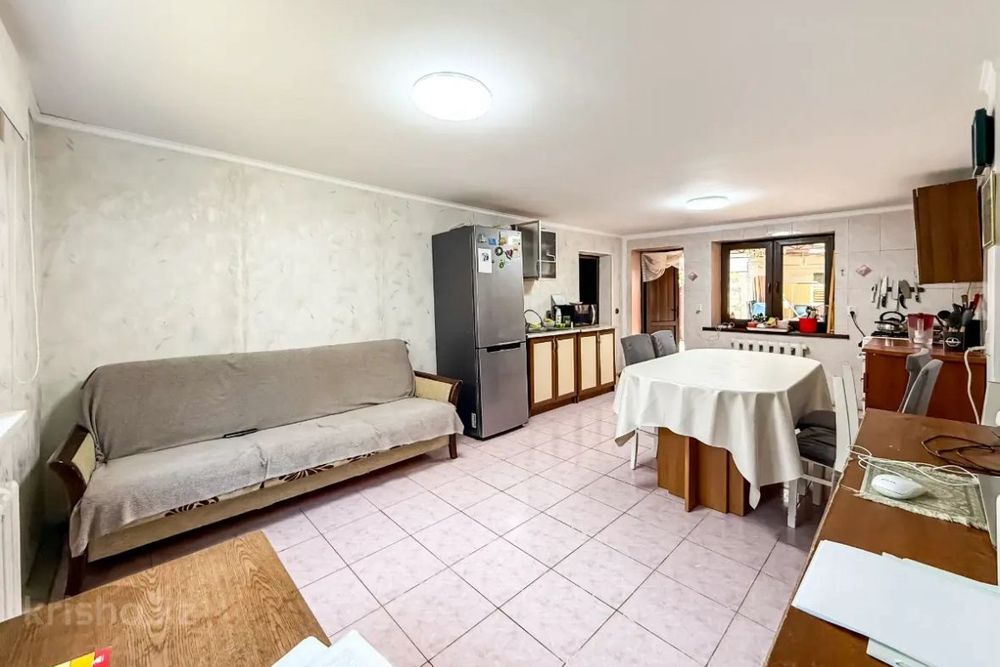 Продается 2 дома на одном участке