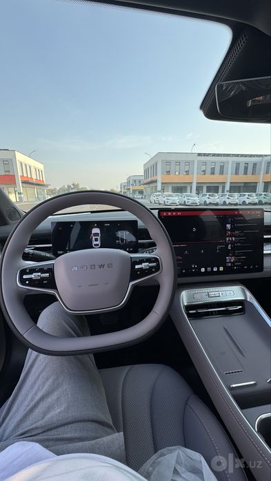 ROEWE M7 DMH 2026 GIBRID 2050km