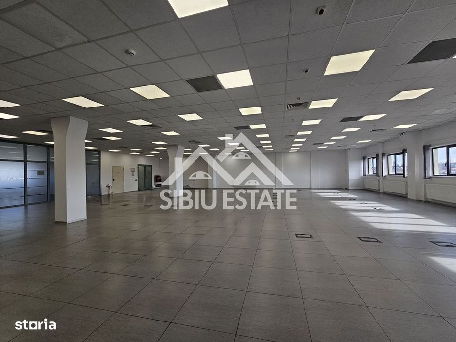 Spatiu de birouri de inchriat locatie centrala si vizibilitate buna