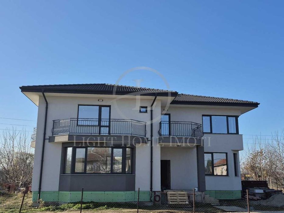 Продава се Къща в с. Златитрап, Област Пловдив - 263 кв.м за 702 €/кв.м - Снимка #9