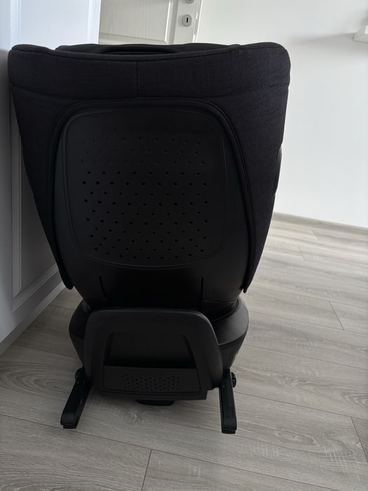 Scaun auto rotativ Nuna