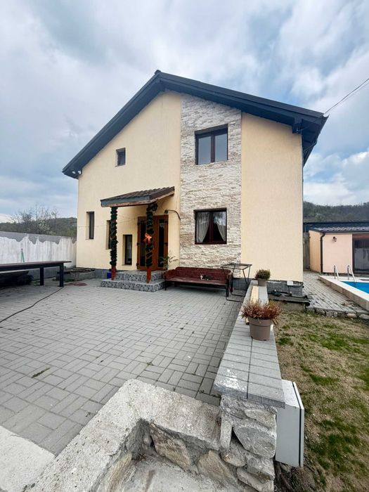 Casa de vânzare Eselnita